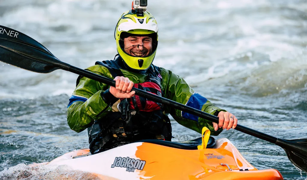 what to wear when kayaking